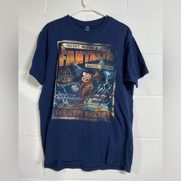 Disney Men's Navy Mickey Magic Show Tee medium - Picture 1 of 4